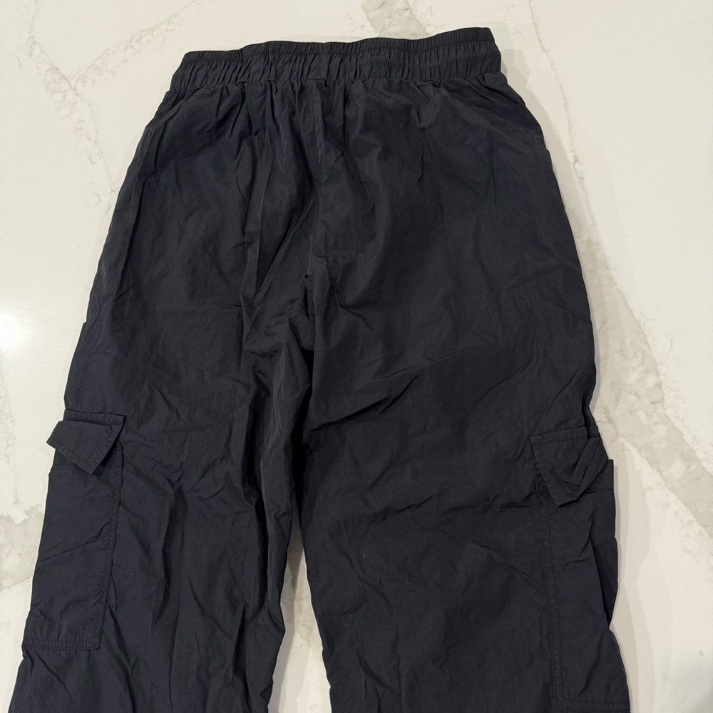 Princess Polly Flossie Parachute Pants Women’s 4 Black Cargo Pockets 100% Nylon - Picture 9 of 10